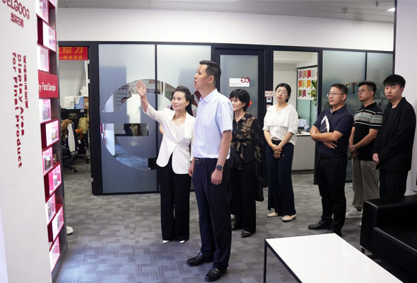 鄭州經(jīng)開區(qū)領導調(diào)研杰爾古格 鄭州經(jīng)開區(qū)領導調(diào)研杰爾古格